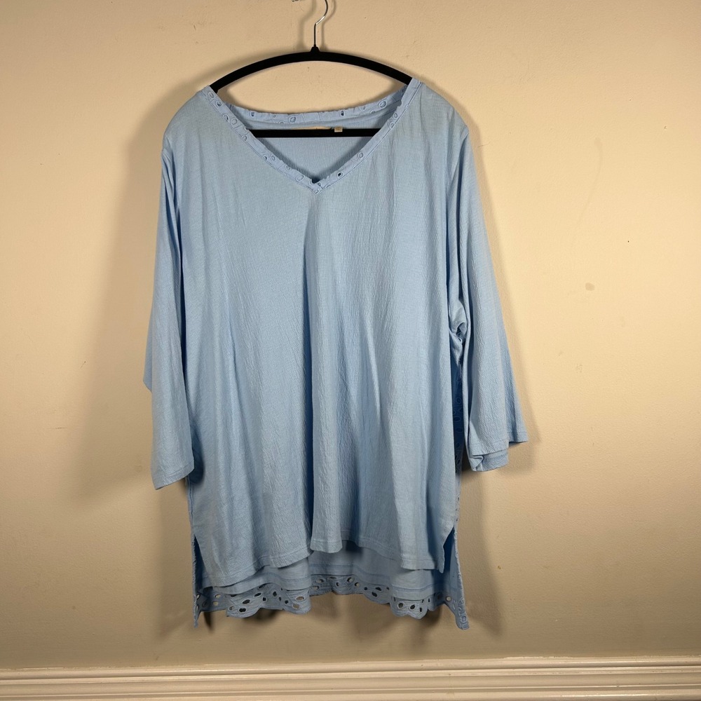 Soft Surroundings Tunic Women 1X Light Blue Eyelet Back V-Neck Crinkle Top